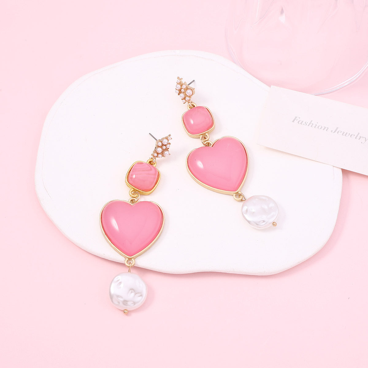 Beautiful Pearl Earring with Unique Style