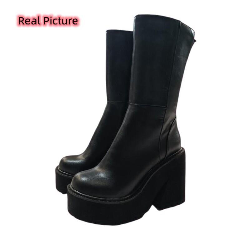 Graceful Orthopedic Boots for Modern Look