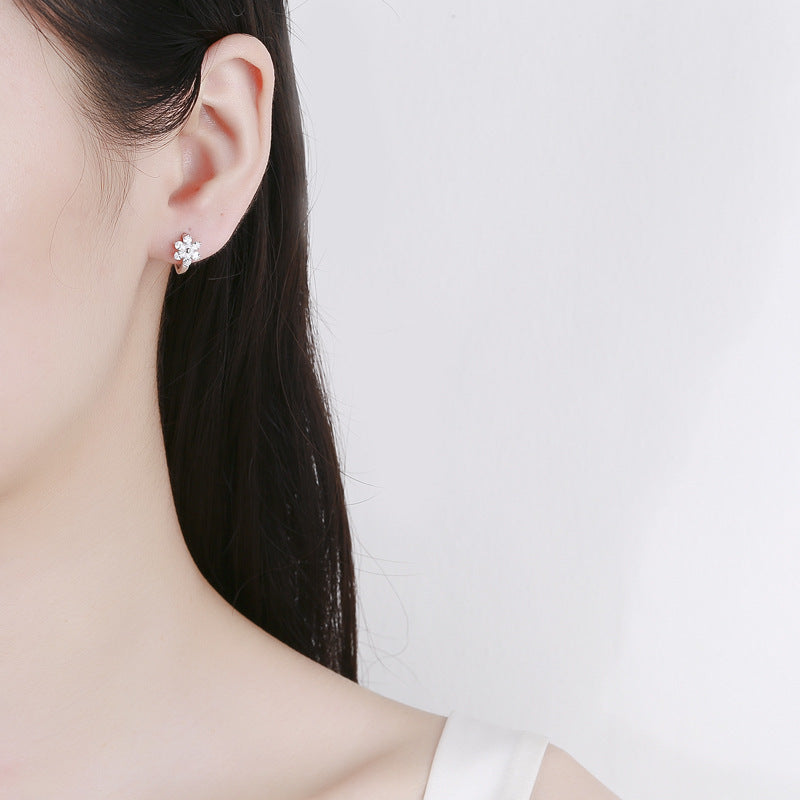 Charming Earring for Any Occasion