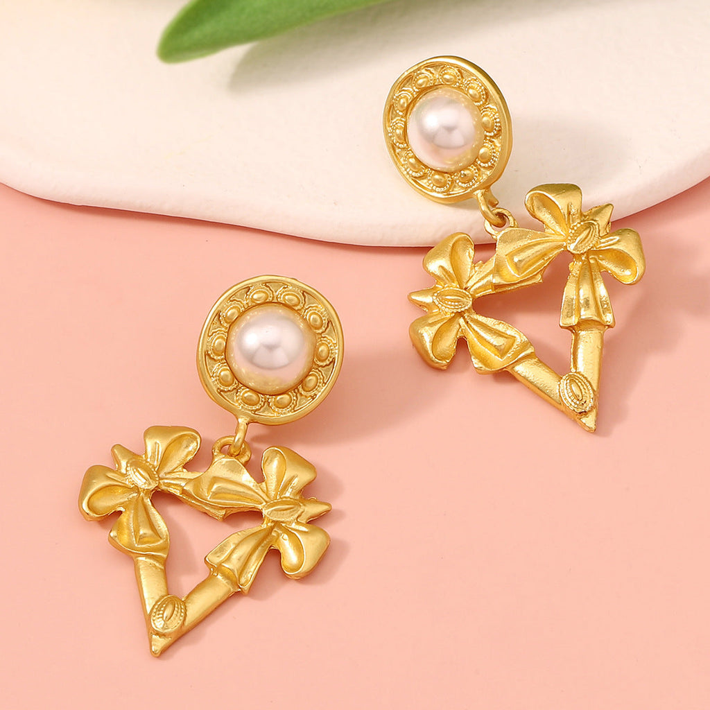 Romantic Pearl Earring for Special Moments