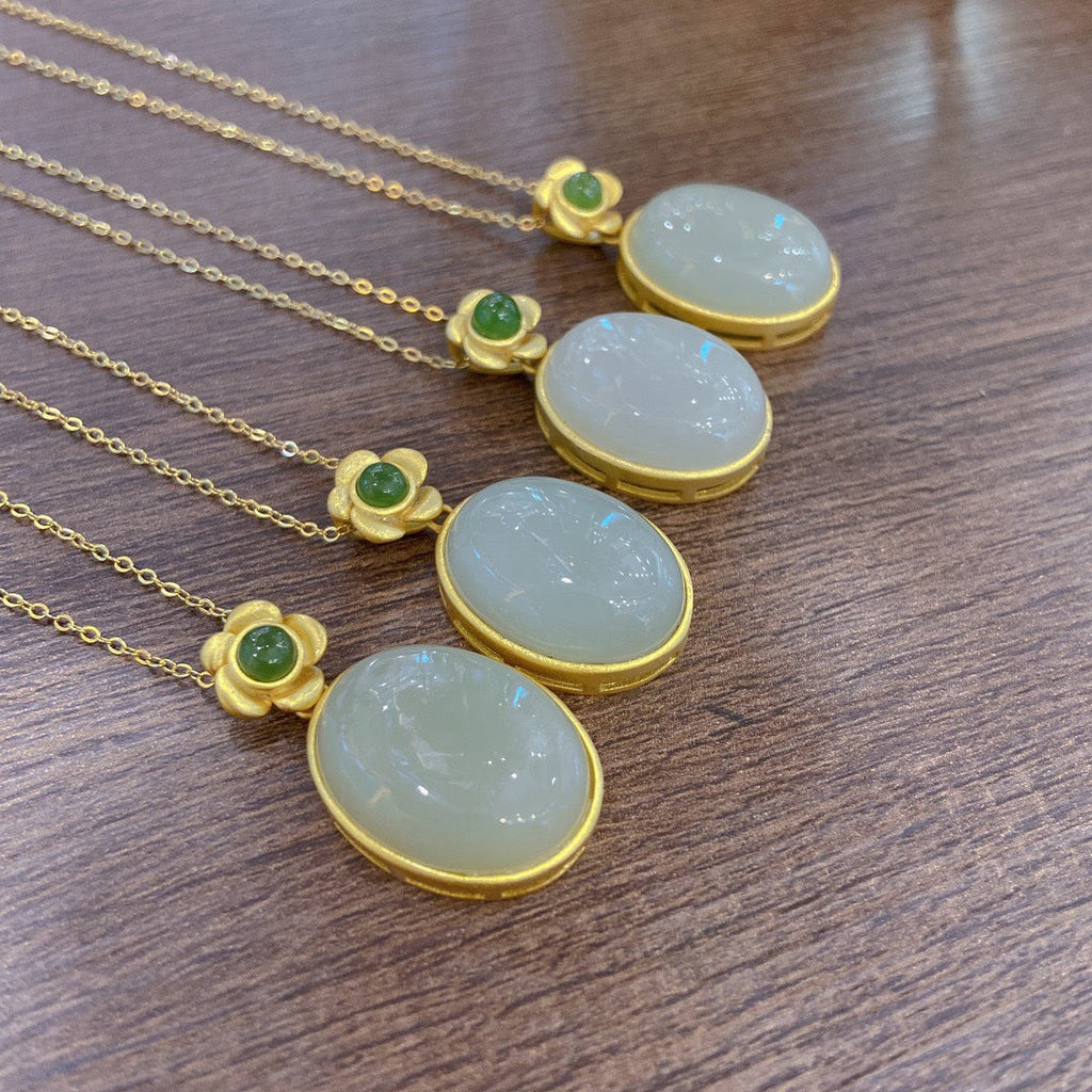 Elegant Silver Necklace for Every Occasion