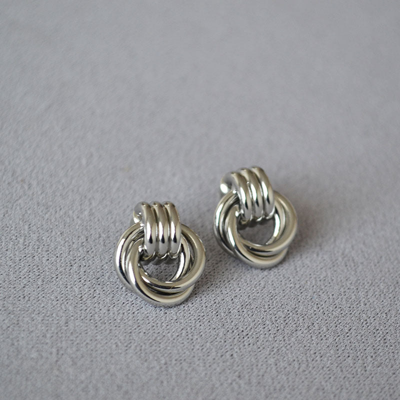 Stunning Gold Earring for Daily Wear