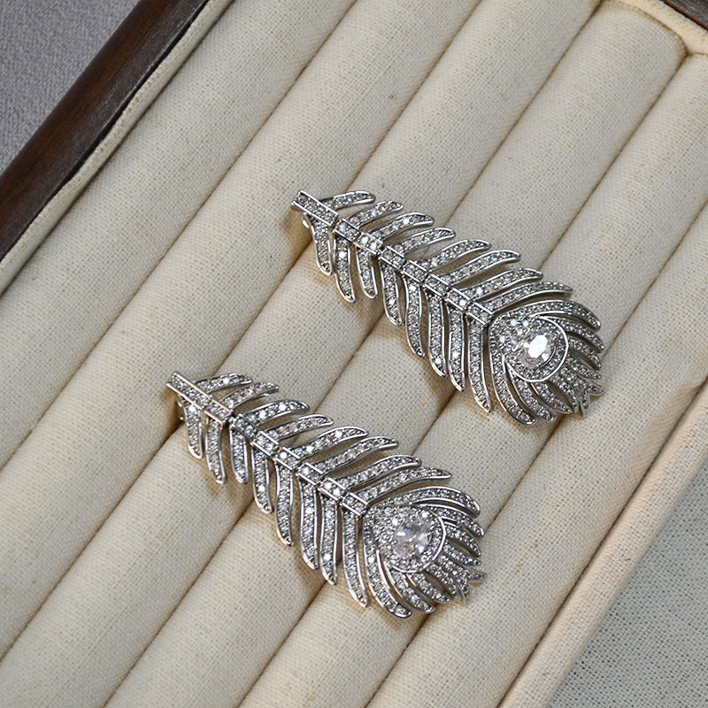 Romantic Silver Earring for Special Moments