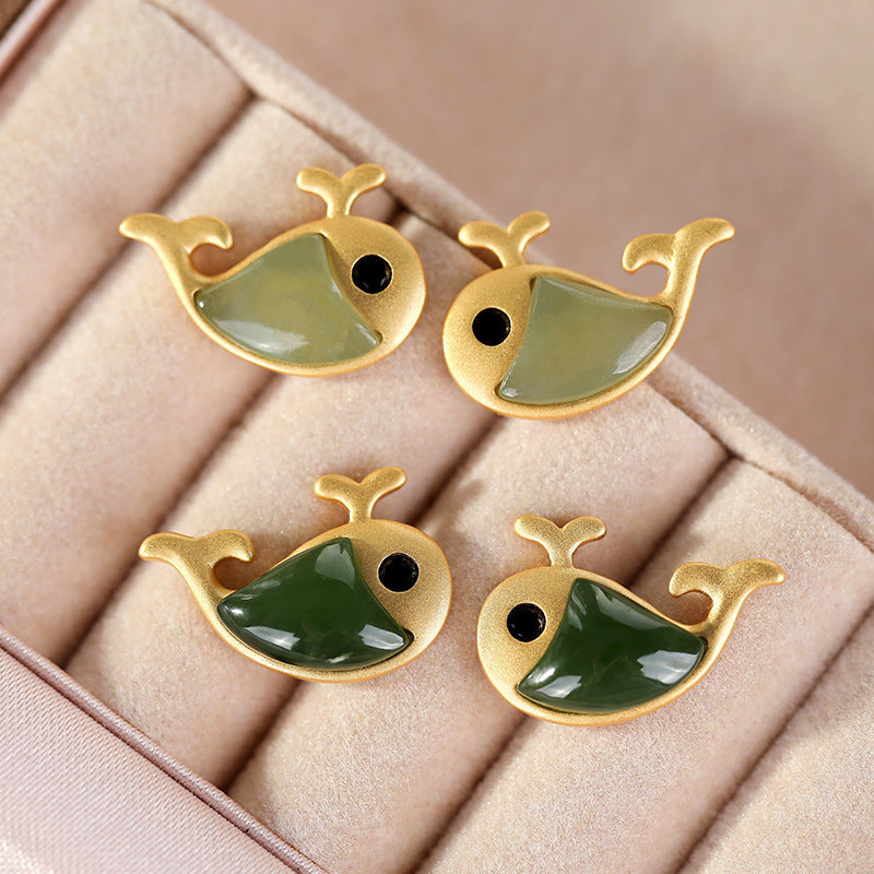 Classic Gold Earring with Timeless Appeal