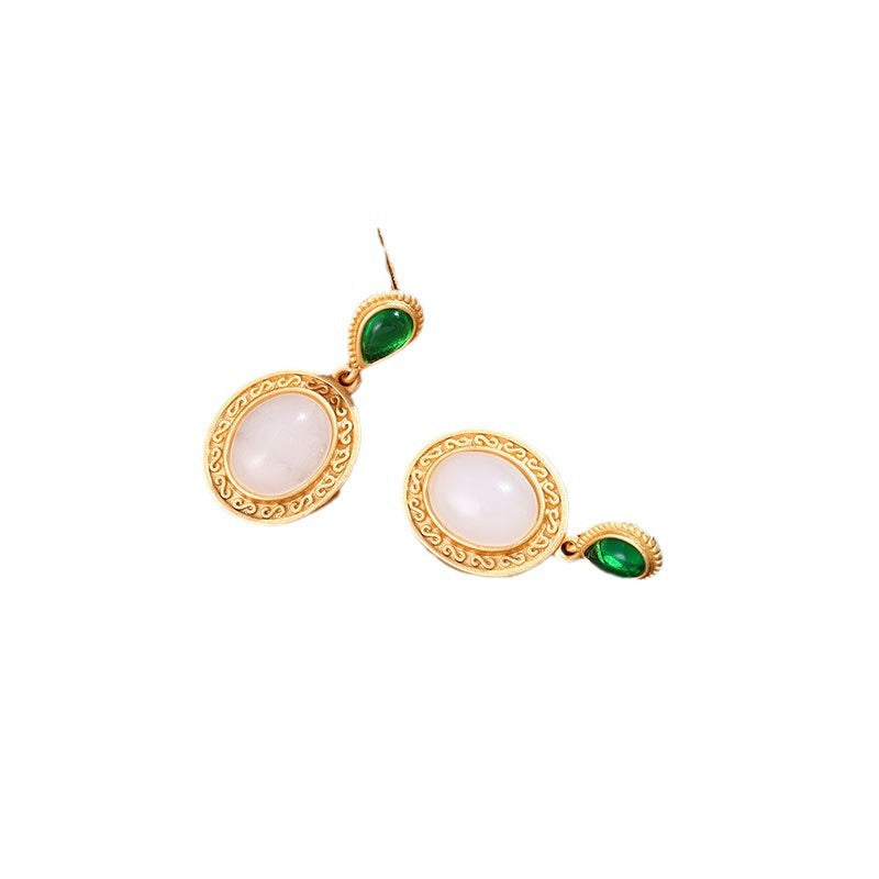 Elegant Gold Earring for Every Occasion