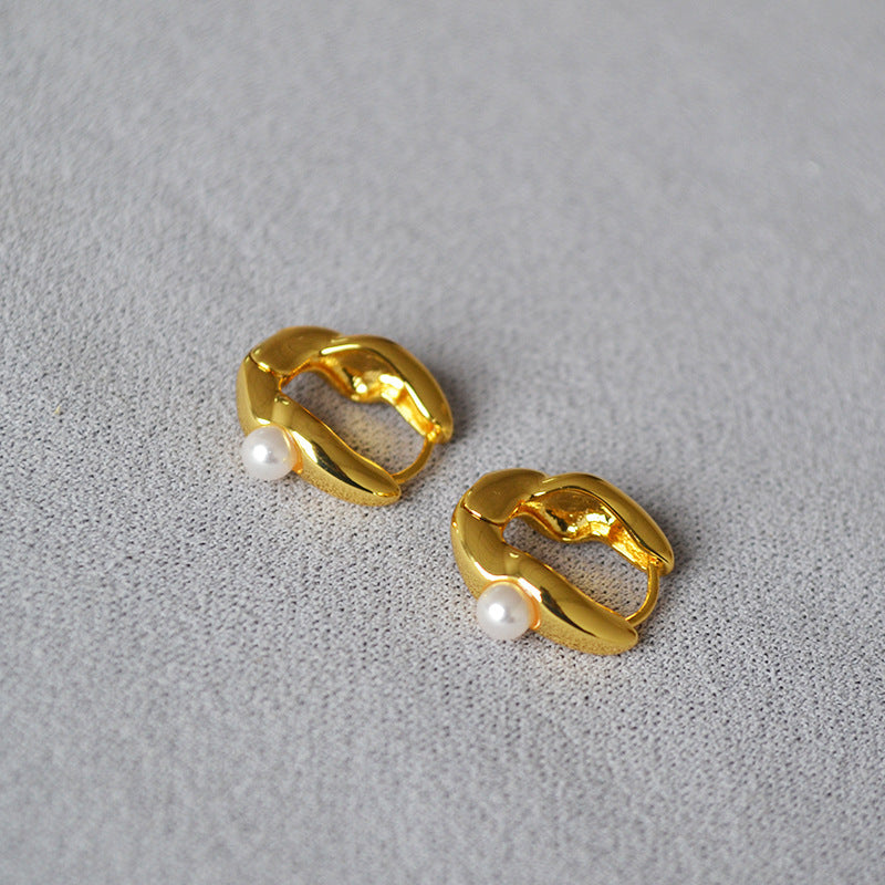Delicate Artisan Gold Earring