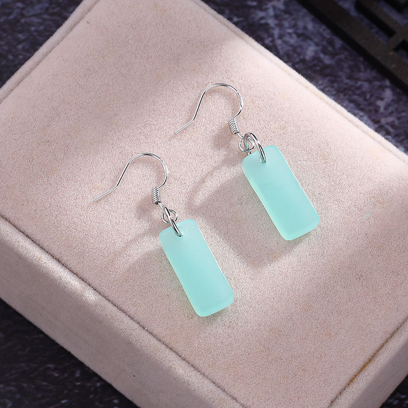 Charming Silver Earring for Any Occasion