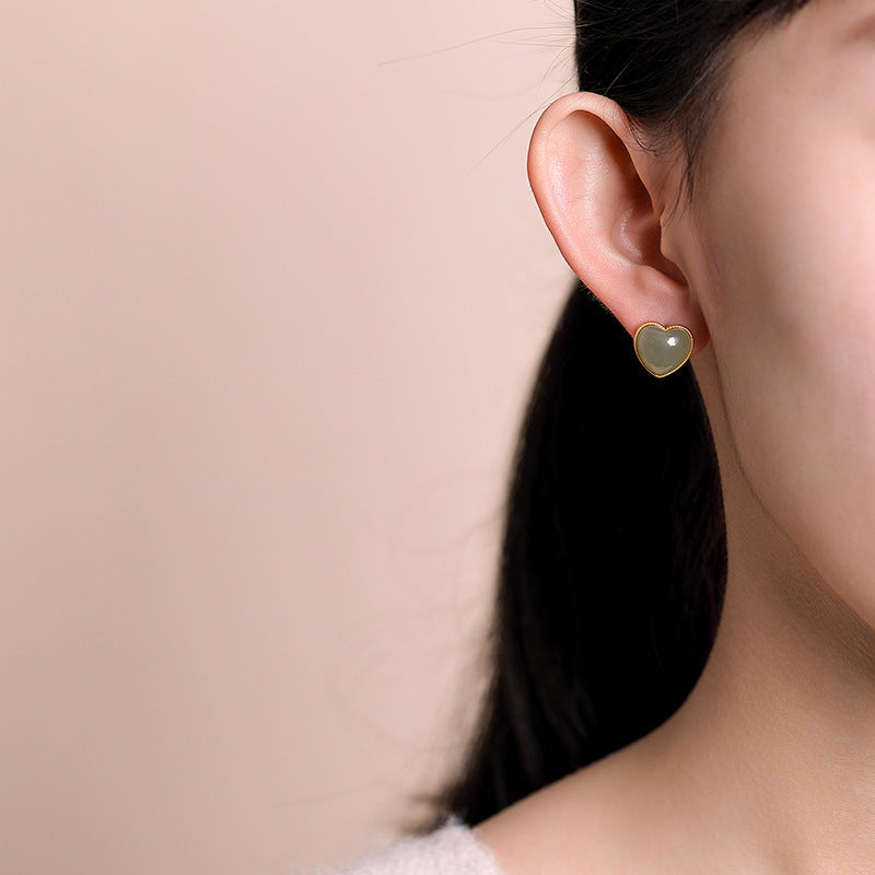 Beautiful Gold Earring with Unique Style