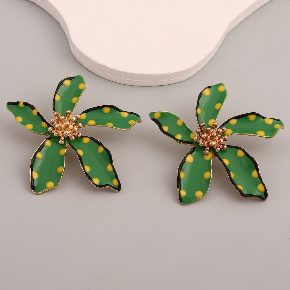 Stunning Earring for Daily Wear