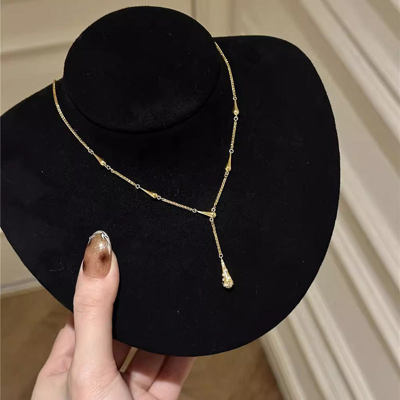 Classic Necklace with Timeless Appeal