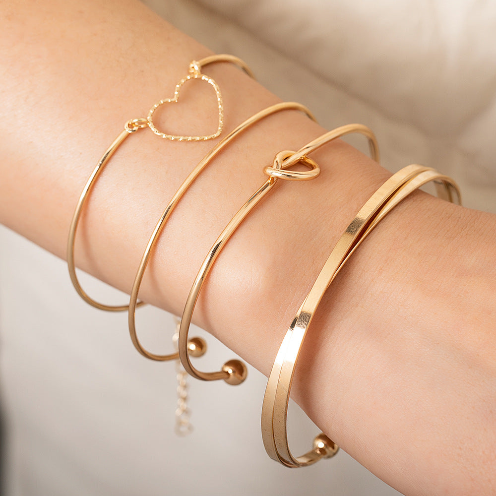 Beautiful Gold Set with Unique Style