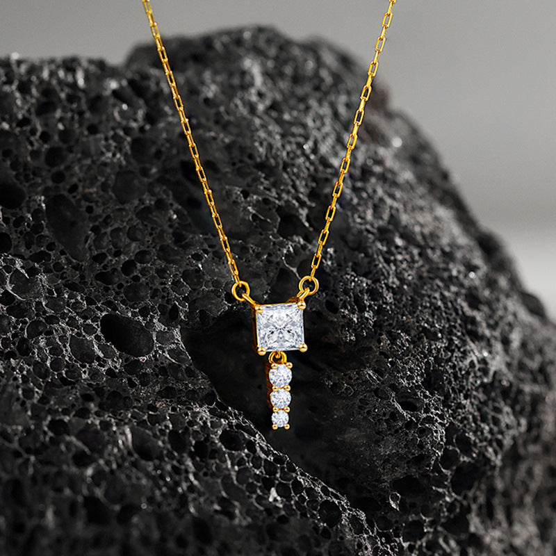 Beautiful Piece with Unique Style