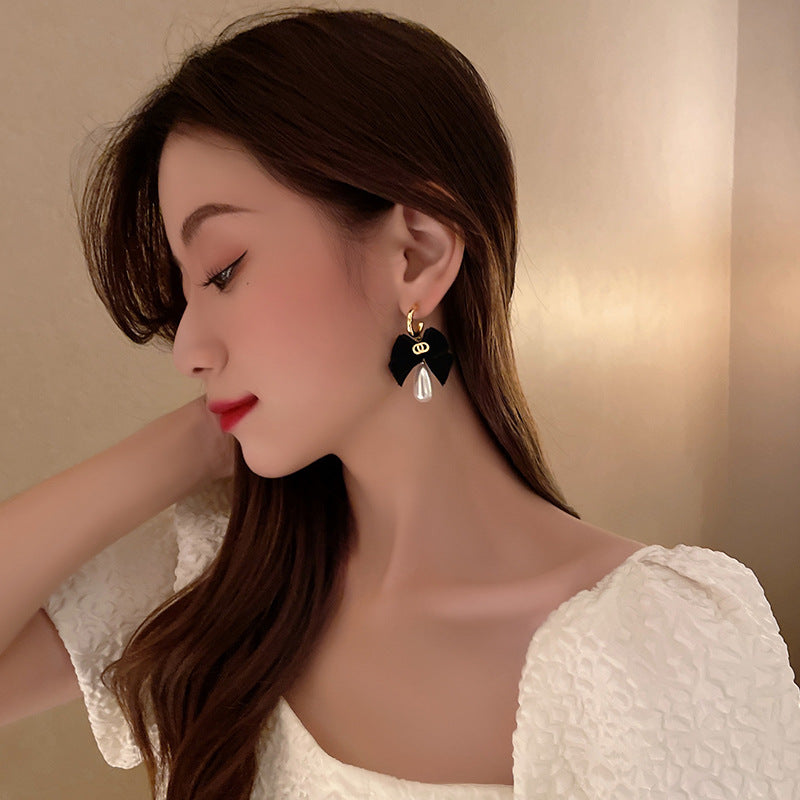 Elegant Pearl Earring for Every Occasion
