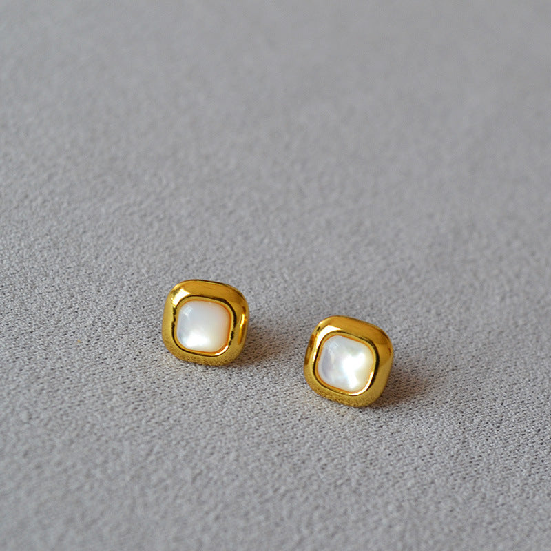 Stunning Silver Earring for Daily Wear