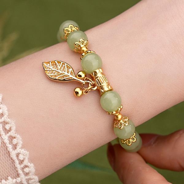Charming Gold Bracelet for Any Occasion