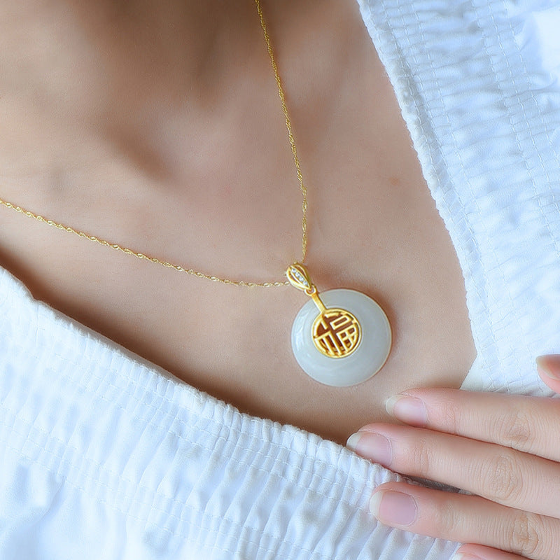 Romantic Gold Necklace for Special Moments