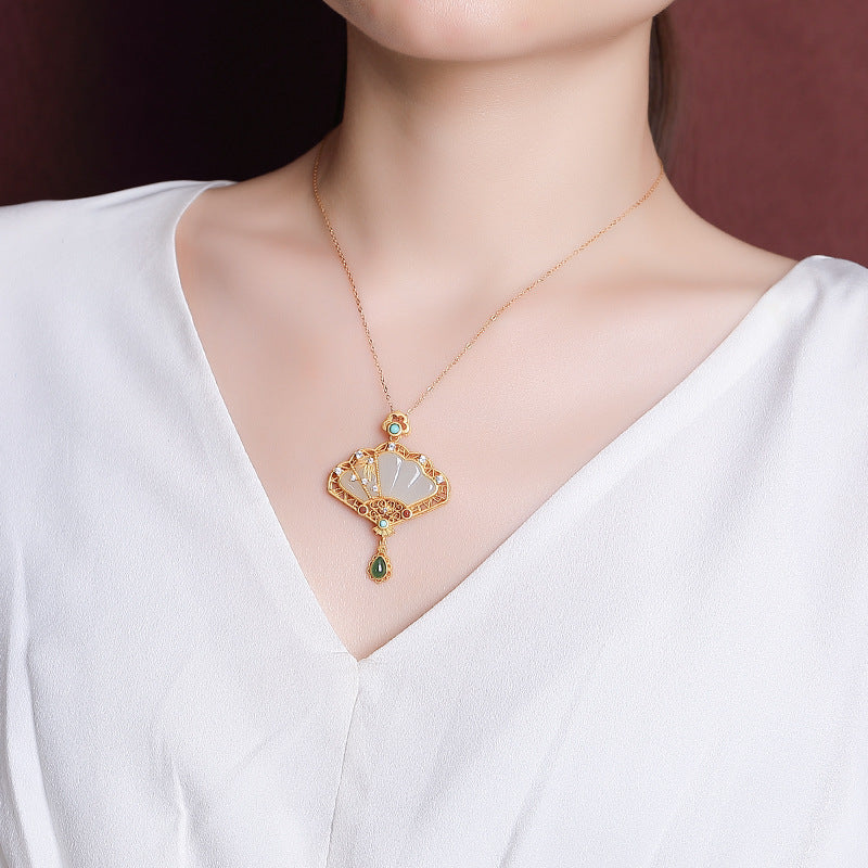 Stunning Gold Pendant for Daily Wear