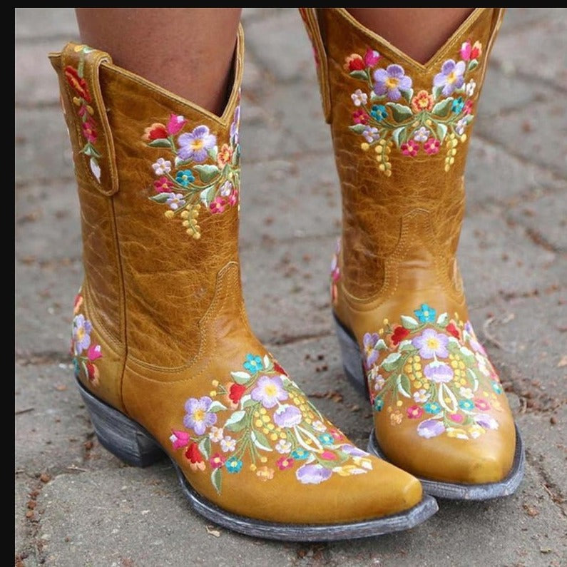 Chic Orthopedic Boots with Unique Design