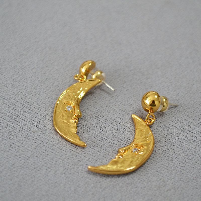 Stunning Gold Earring for Daily Wear