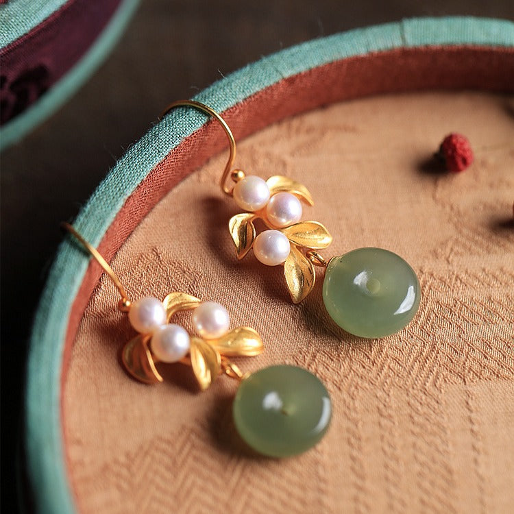Elegant Gold Earring for Every Occasion
