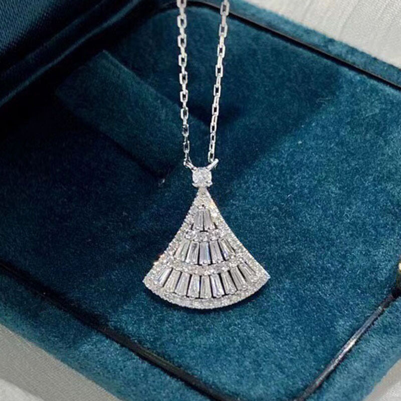 Stunning Necklace for Daily Wear