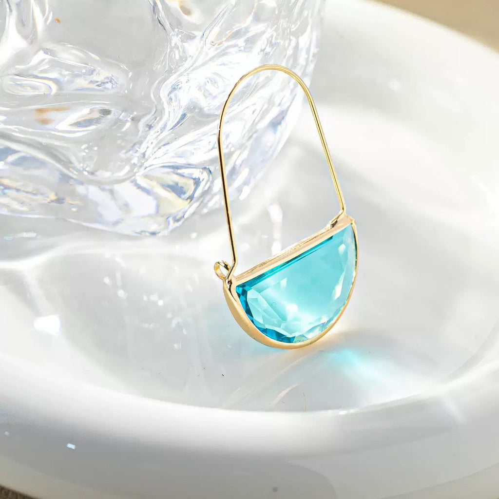 Charming Earring for Any Occasion