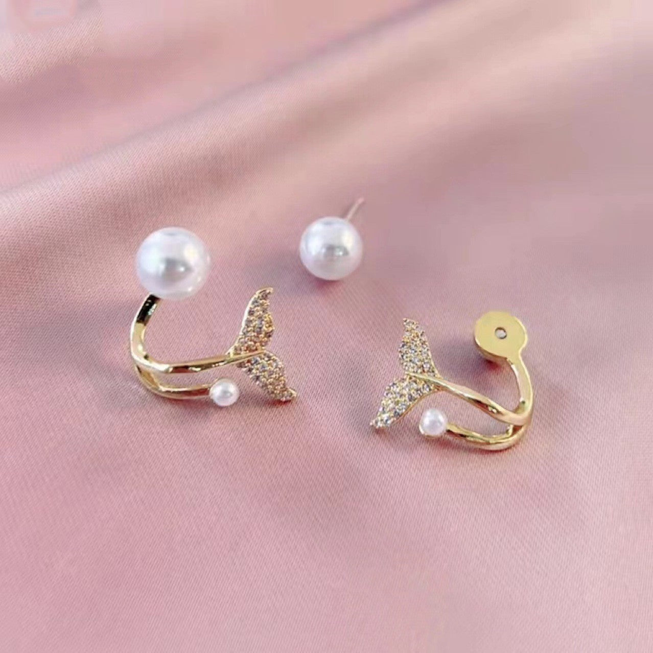 Stunning Pearl Earring for Daily Wear