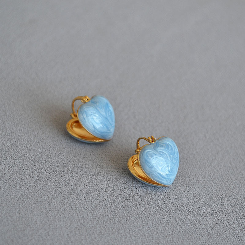 Elegant Gold Earring for Every Occasion