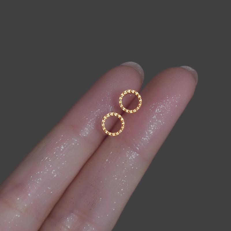 Charming Earring for Any Occasion