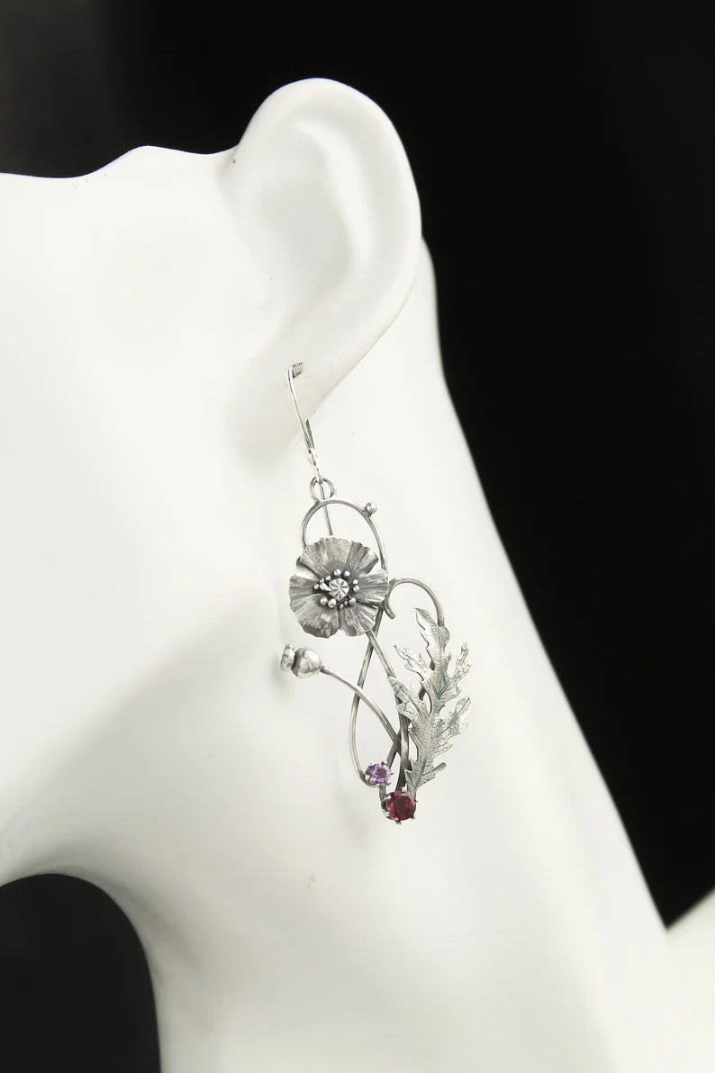 Beautiful Silver Earring with Unique Style
