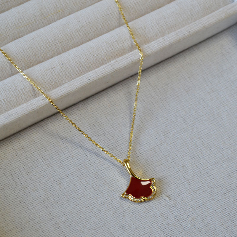 Elegant Gold Necklace for Every Occasion