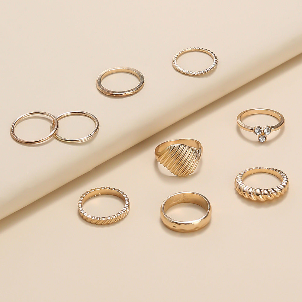 Beautiful Gold Set with Unique Style
