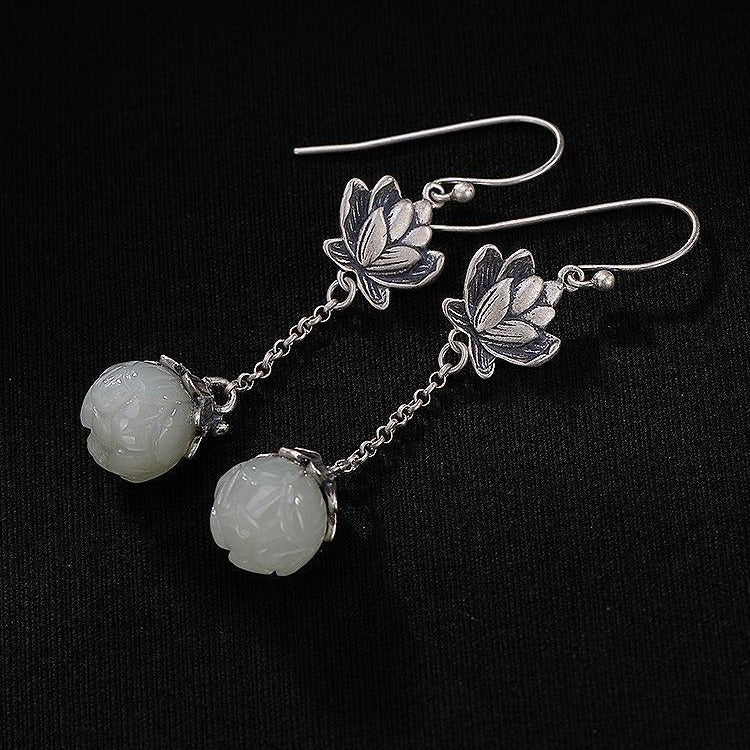 Classic Silver Earring with Timeless Appeal