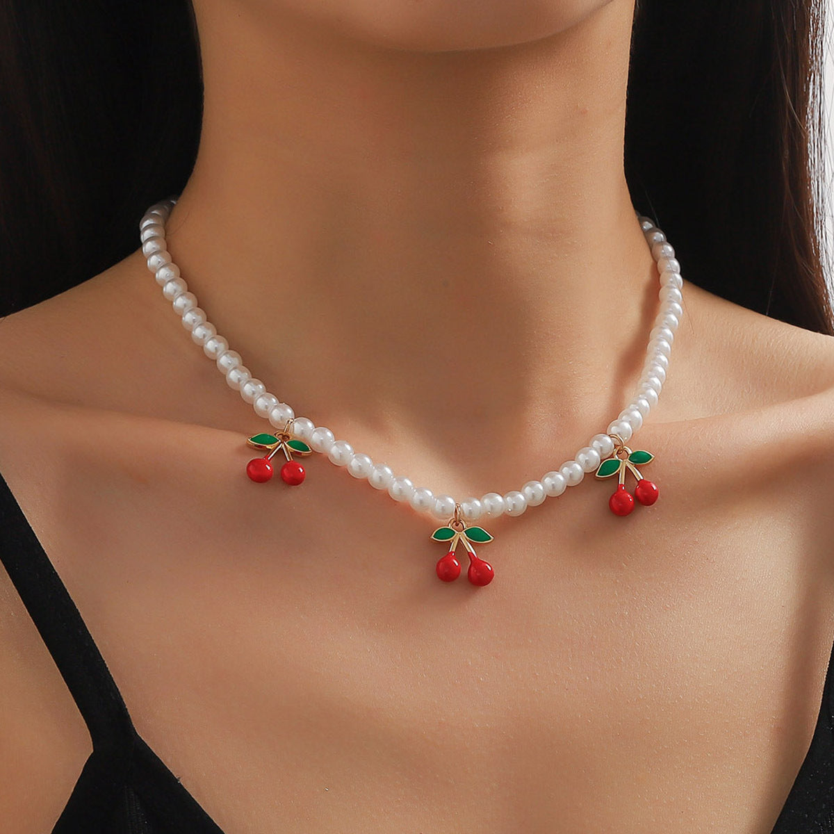 Charming Pearl Necklace for Any Occasion