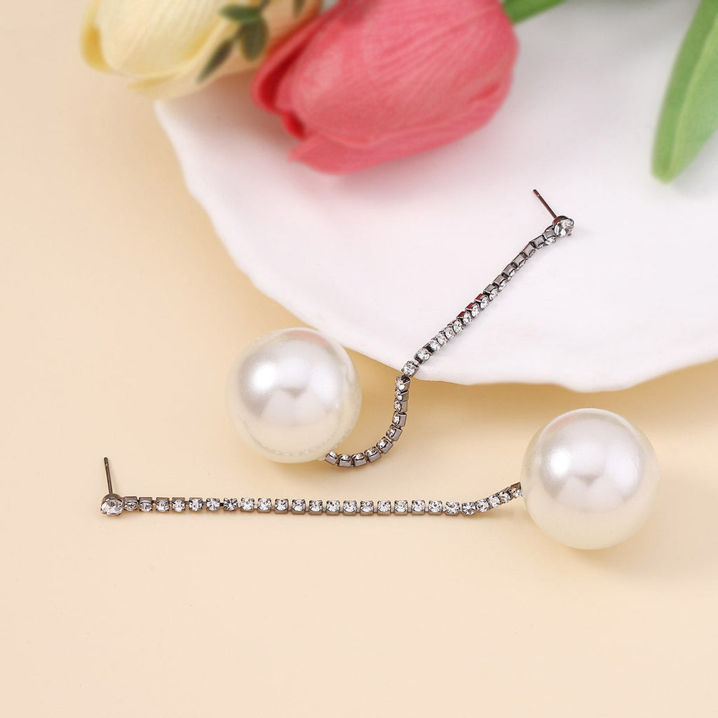 Stunning Pearl Earring for Daily Wear