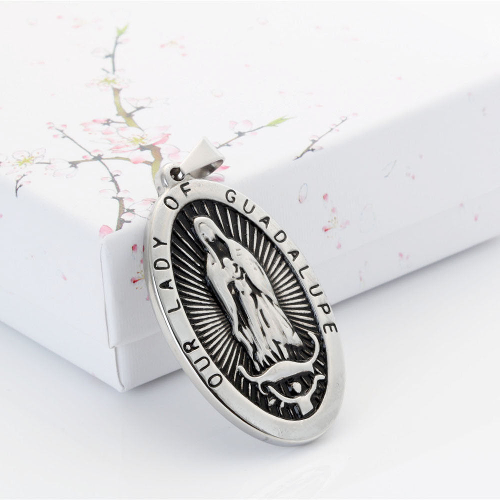 Beautiful Necklace with Unique Style
