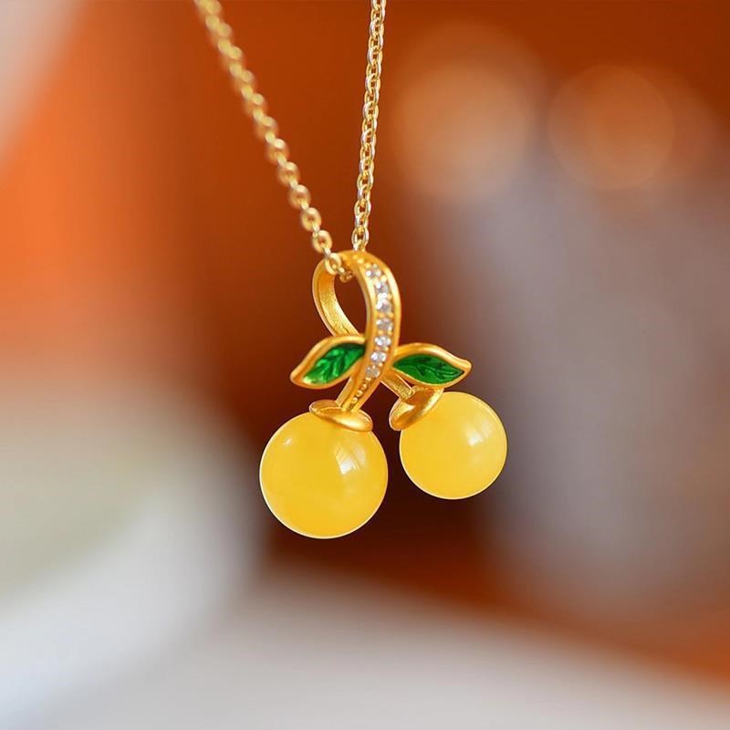 Romantic Gold Necklace for Special Moments