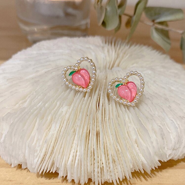 Elegant Silver Earring for Every Occasion
