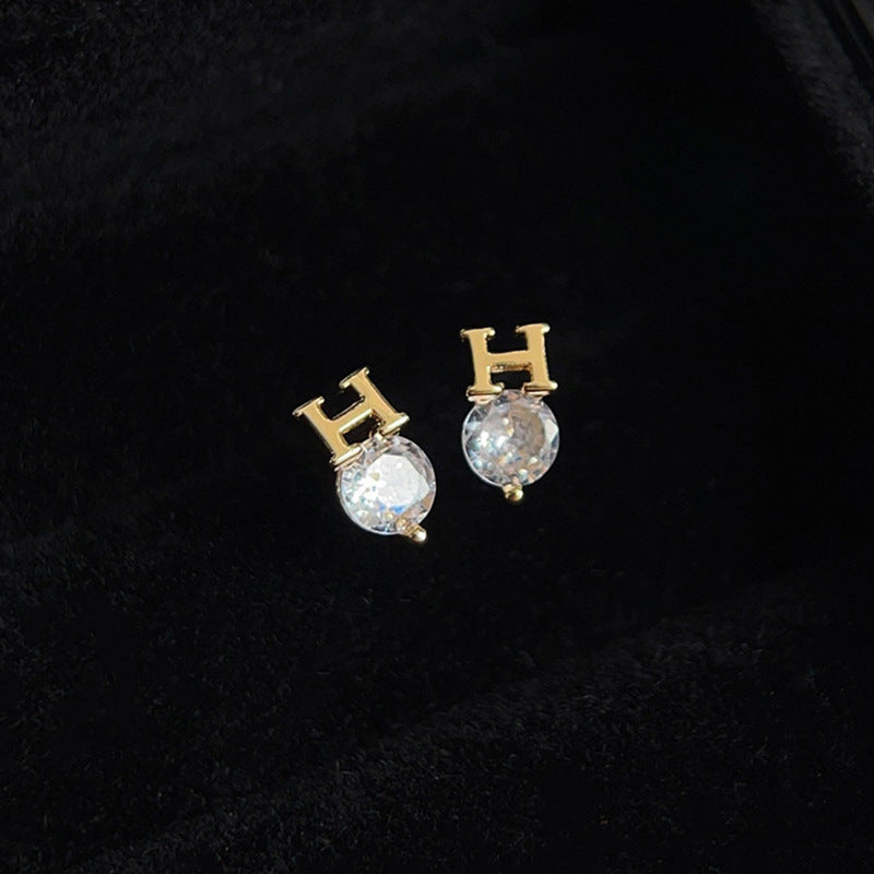 Stunning Earring for Daily Wear