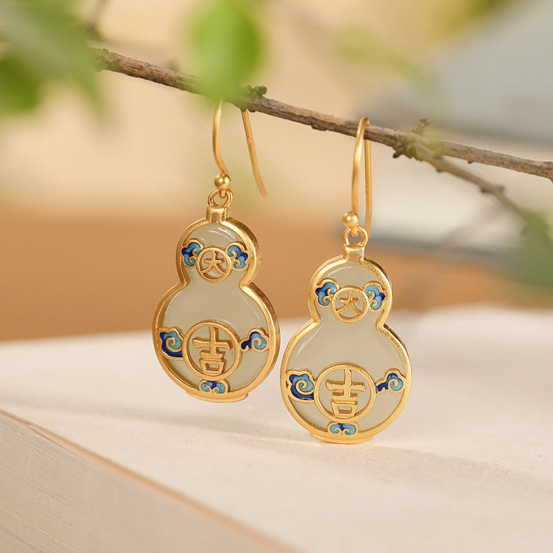 Elegant Gold Earring for Every Occasion
