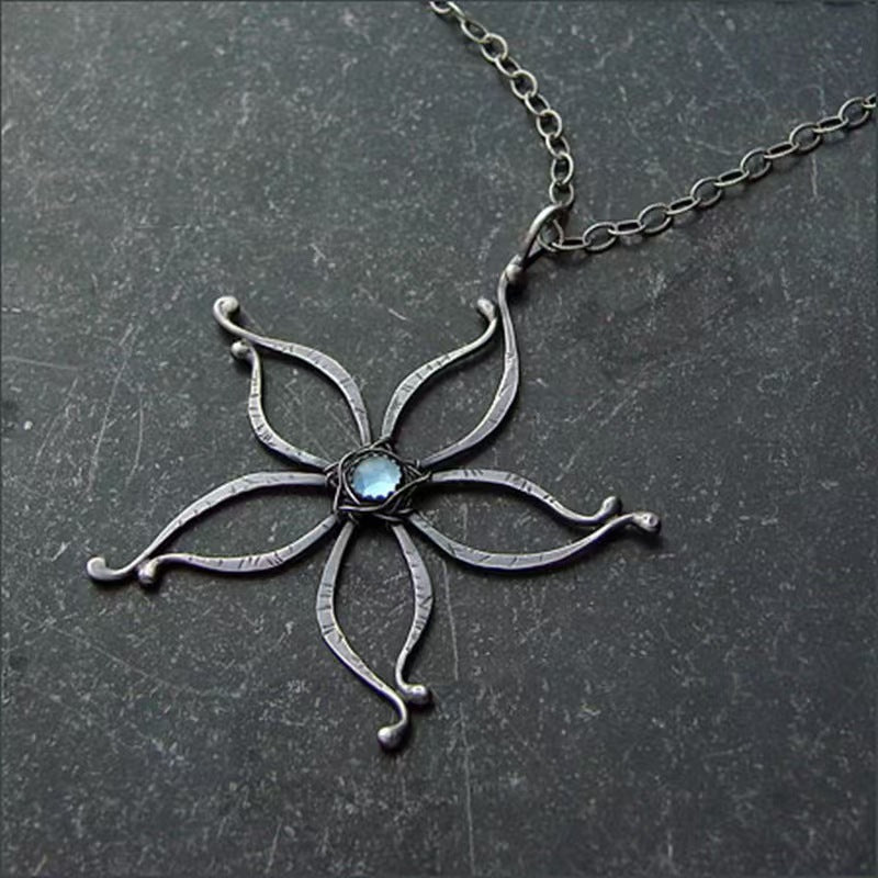 Stunning Necklace for Daily Wear