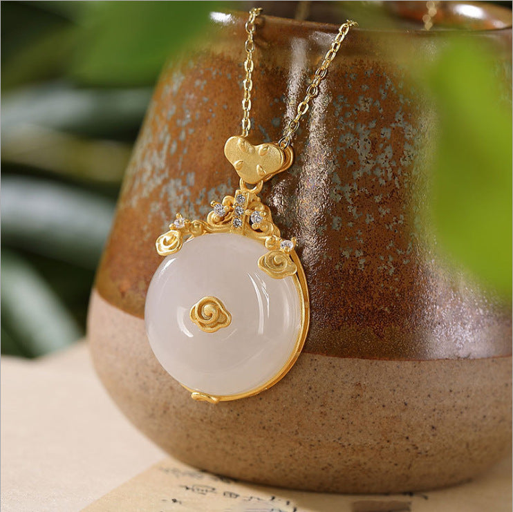 Charming Gold Necklace for Any Occasion