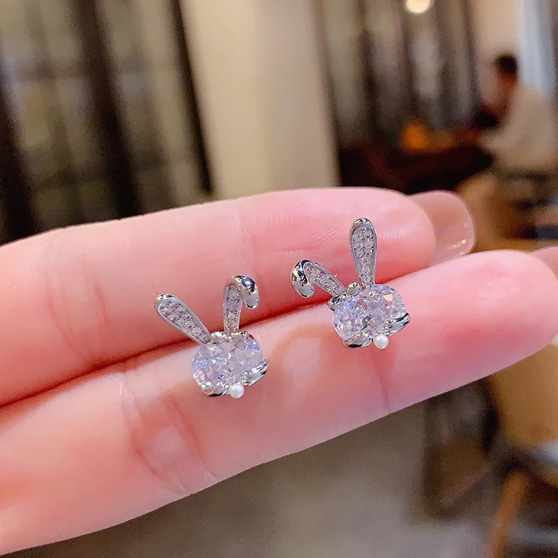 Delicate Artisan Pearl Earring