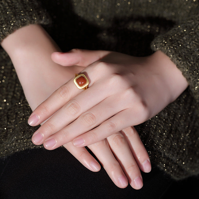 Charming Gold Ring for Any Occasion