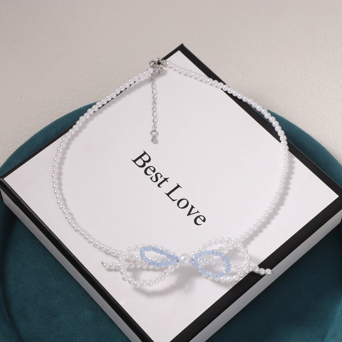 Elegant Pearl Necklace for Every Occasion