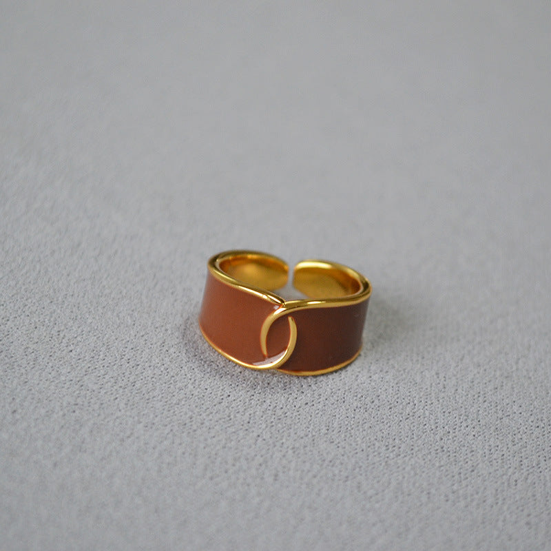 Romantic Gold Ring for Special Moments