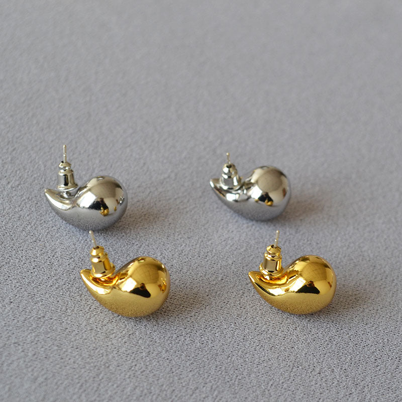 Elegant Gold Earring for Every Occasion