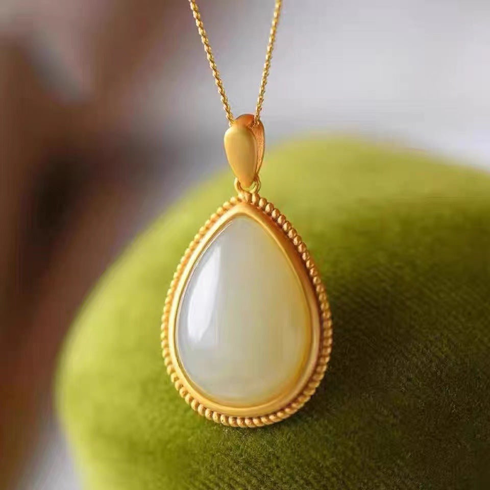 Charming Gold Necklace for Any Occasion