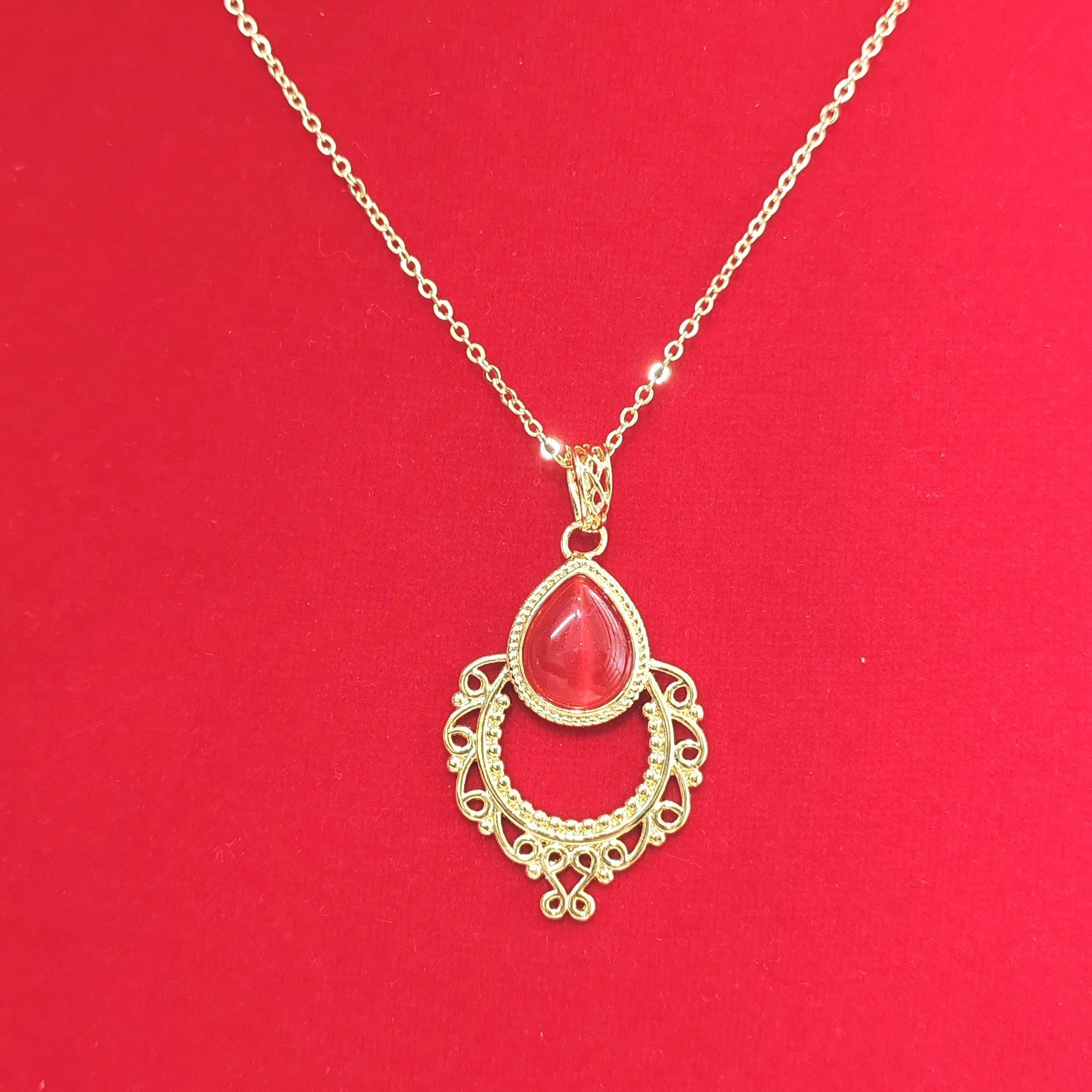 Classic Necklace with Timeless Appeal