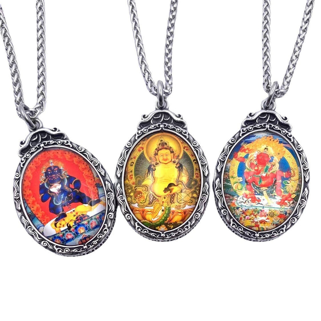 Charming Pendant for Any Occasion